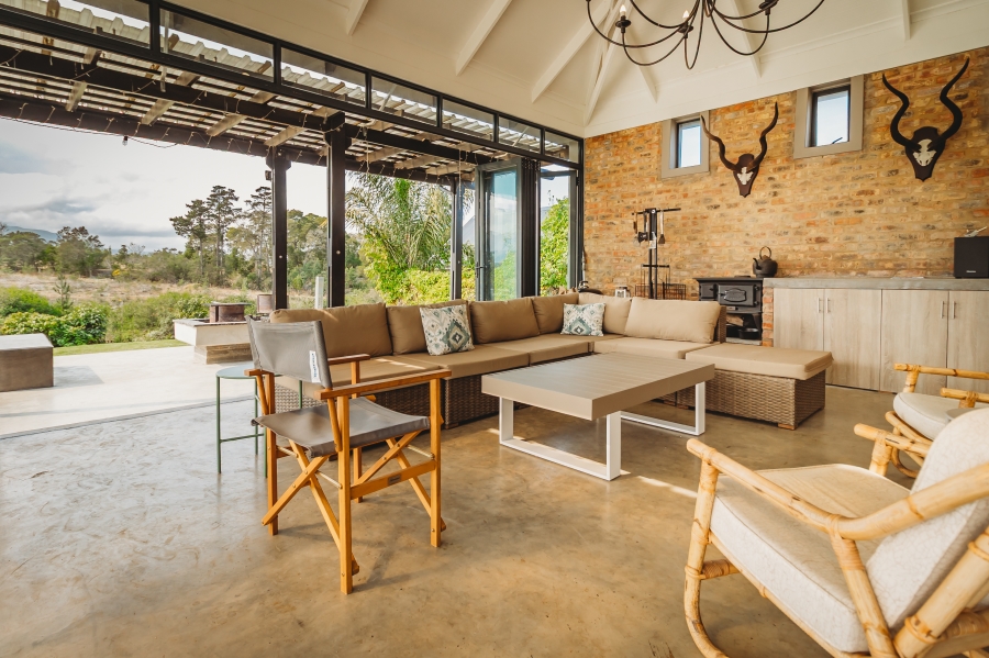 5 Bedroom Property for Sale in Kraaibosch Country Estate Western Cape